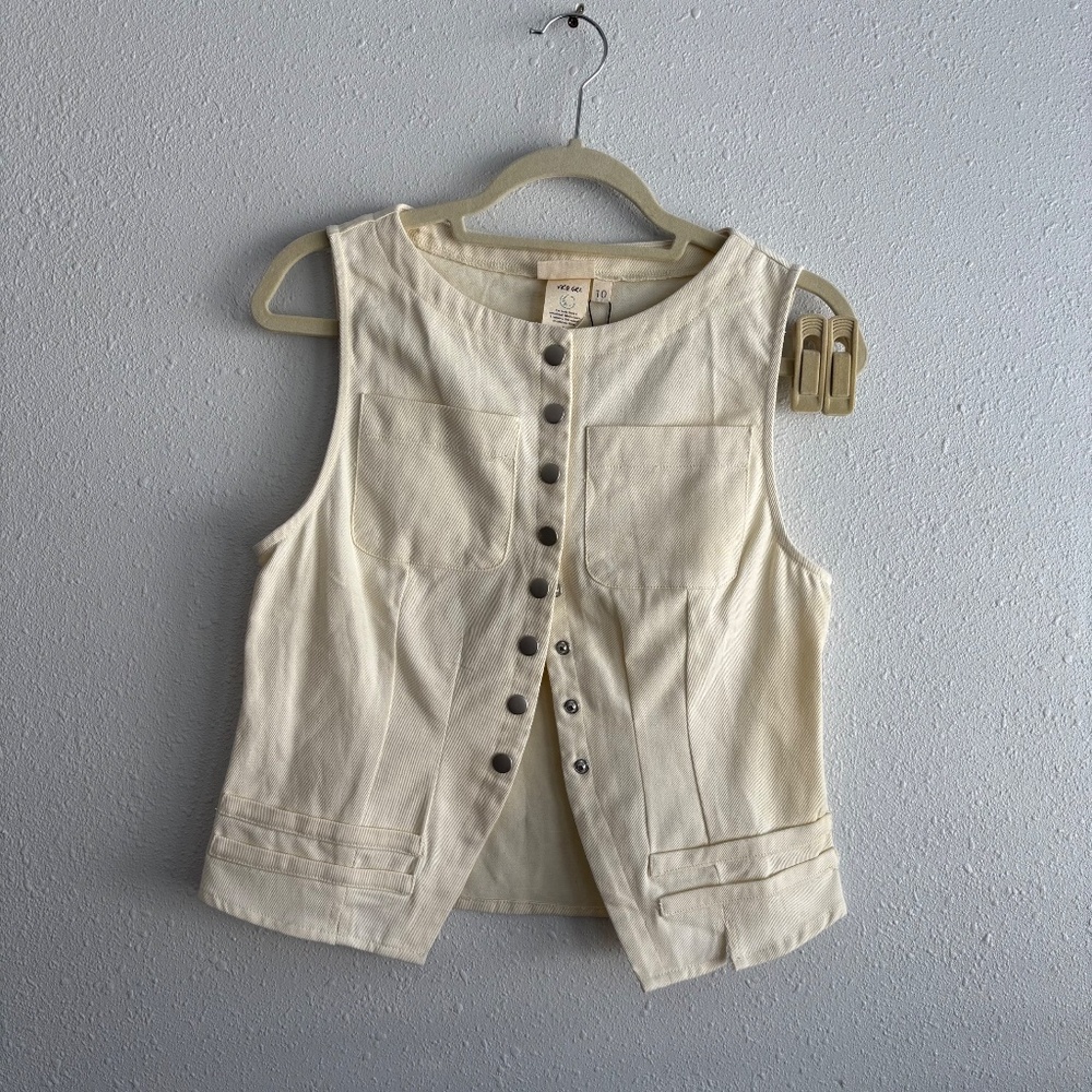 Suki Vest - Picture 3 of 10